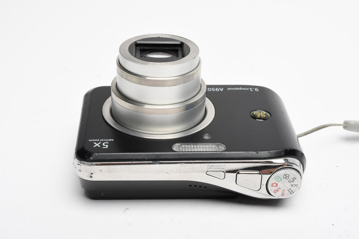 GE A950 9.1 MP Digital Point&Shoot w/ 5X optical Zoom, 4GB SD, Good