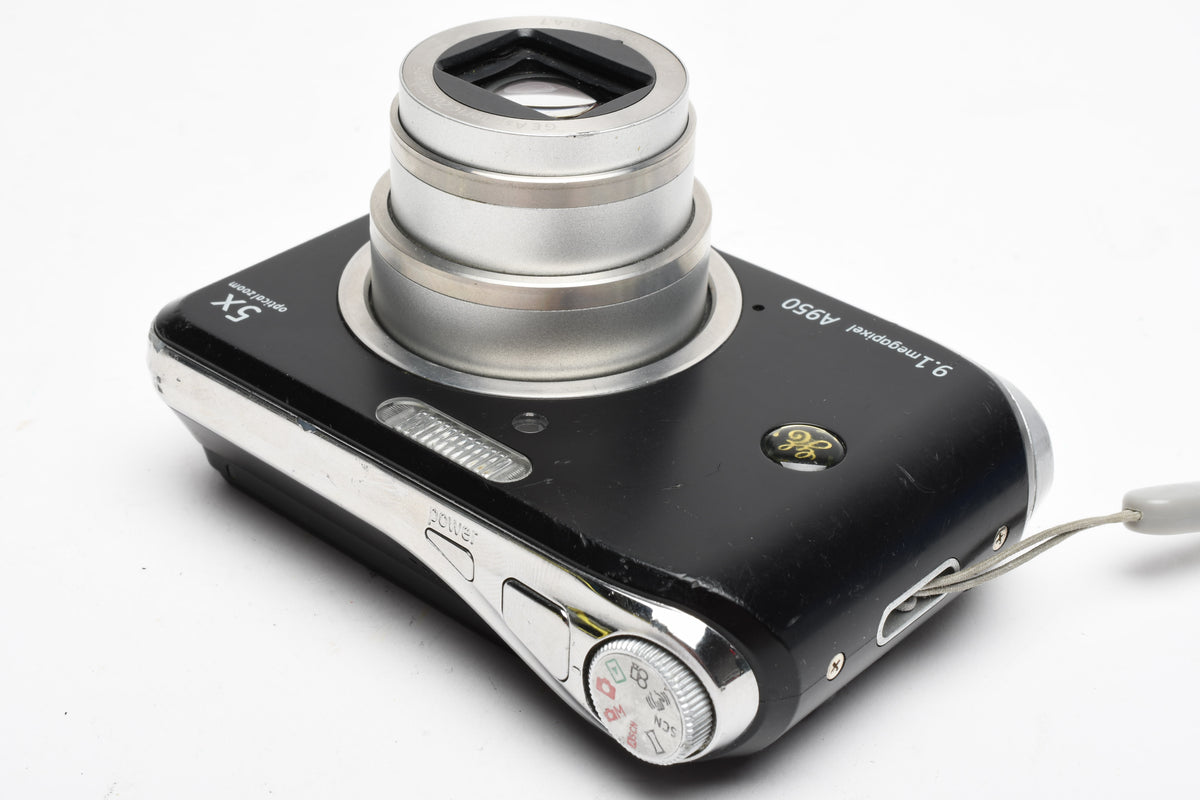 GE A950 9.1 MP Digital Point&Shoot w/ 5X optical Zoom, 4GB SD, Good