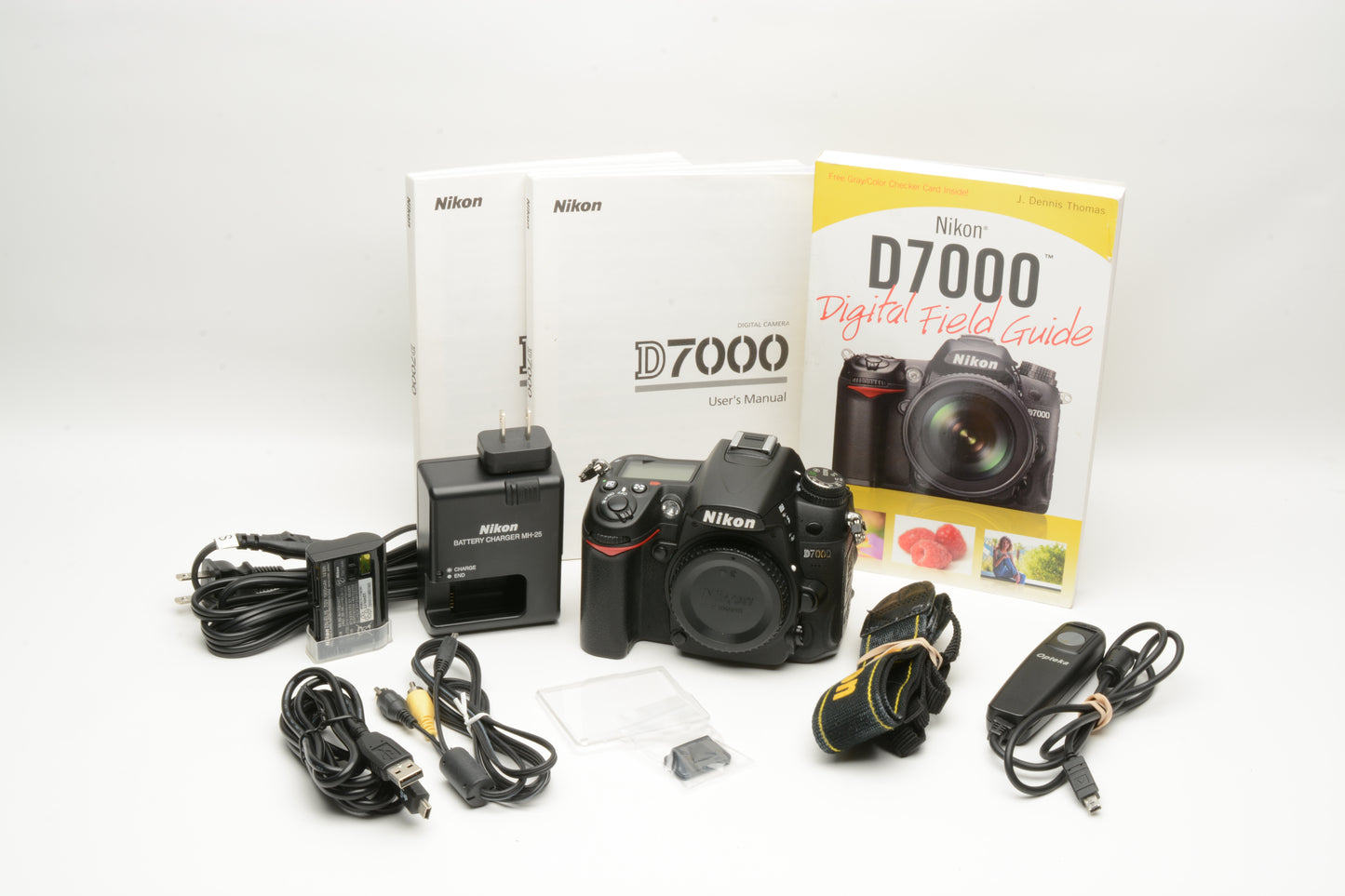 Nikon D7000 16.2MP DSLR, batt, charger, Only 6316 Acts! Very clean, light use