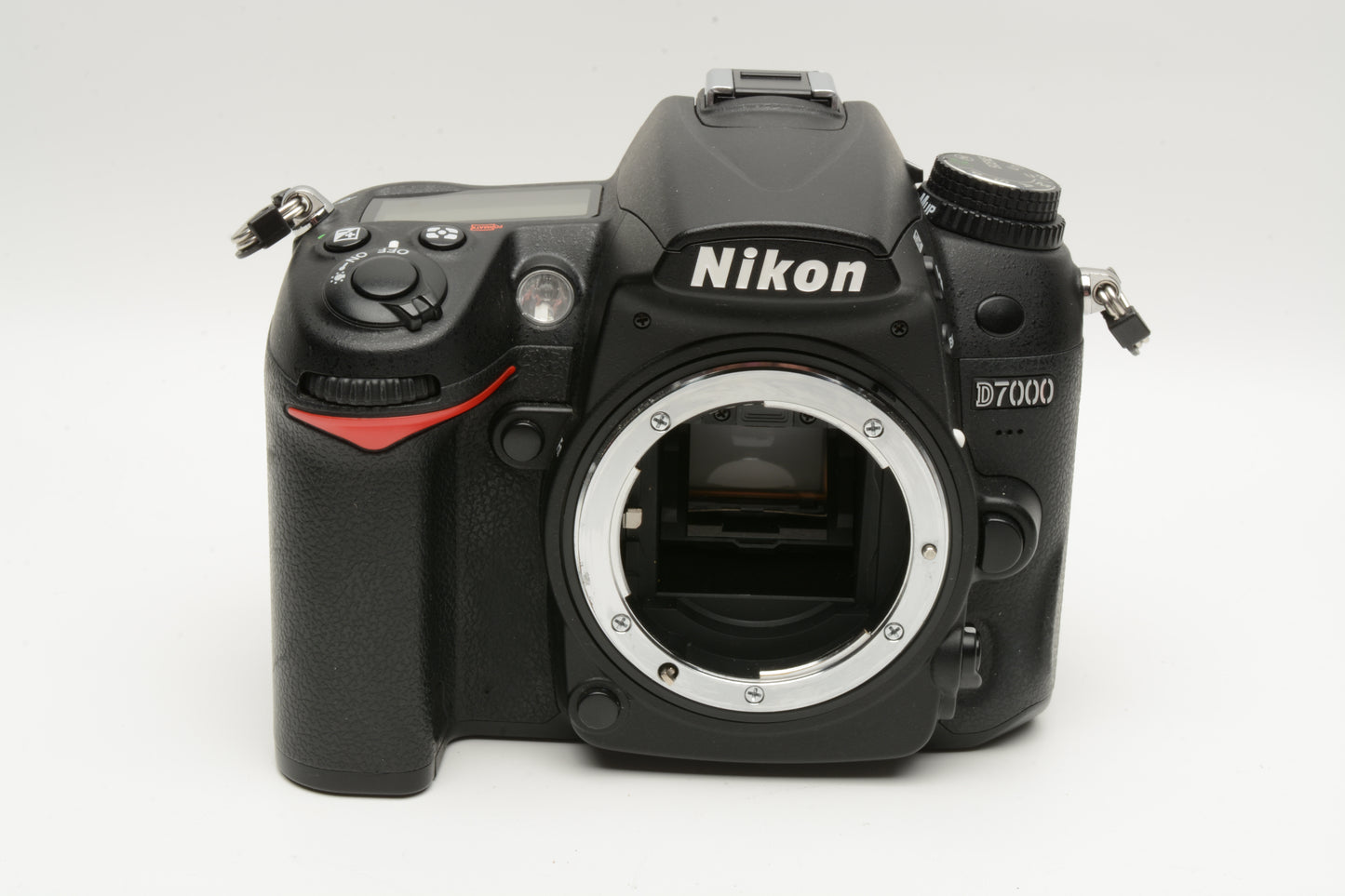 Nikon D7000 16.2MP DSLR, batt, charger, Only 6316 Acts! Very clean, light use