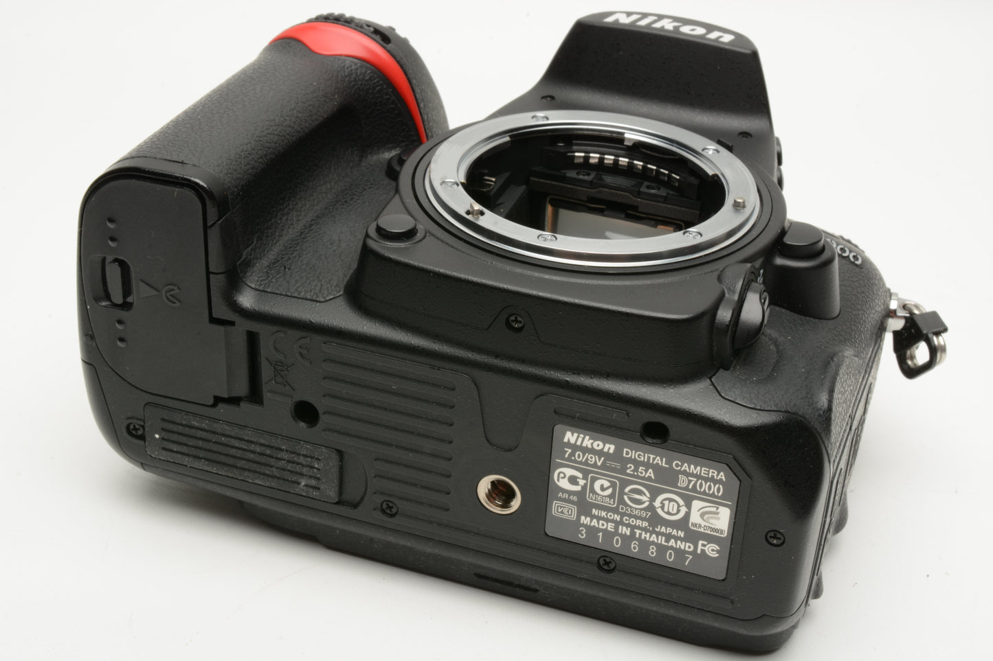 Nikon D7000 16.2MP DSLR, batt, charger, Only 6316 Acts! Very clean, light use