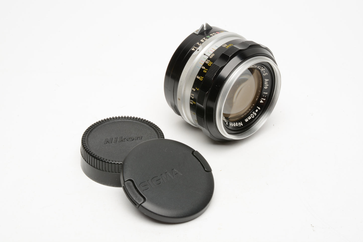 Nikon Nikkor-S 50mm f1.4 Non-AI Prime lens, caps, sharp! Nice