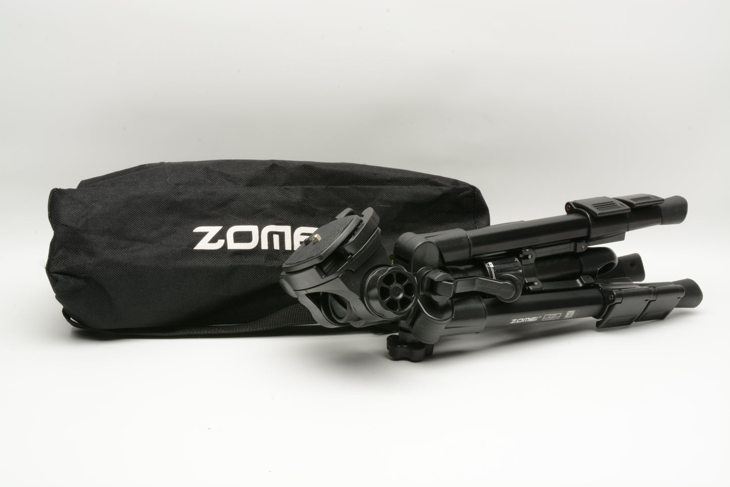 Zomei Q100 Mini travel tabletop tripod in case, Very clean, Great!
