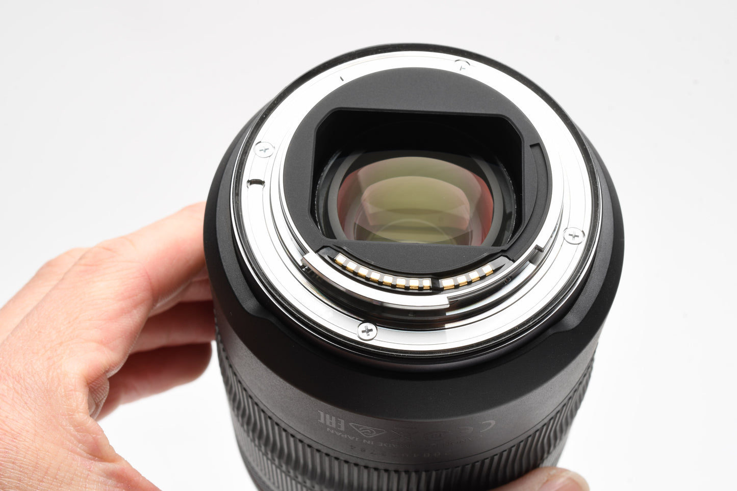 Canon RF 24-105mm f4L IS USM zoom lens, Mint-, USA