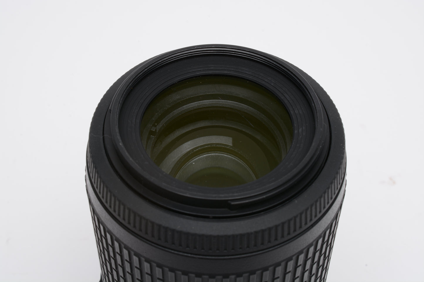 Nikon AF-S Nikkor 55-200mm F4-5.6G ED DX VR zoom lens, caps+Pouch