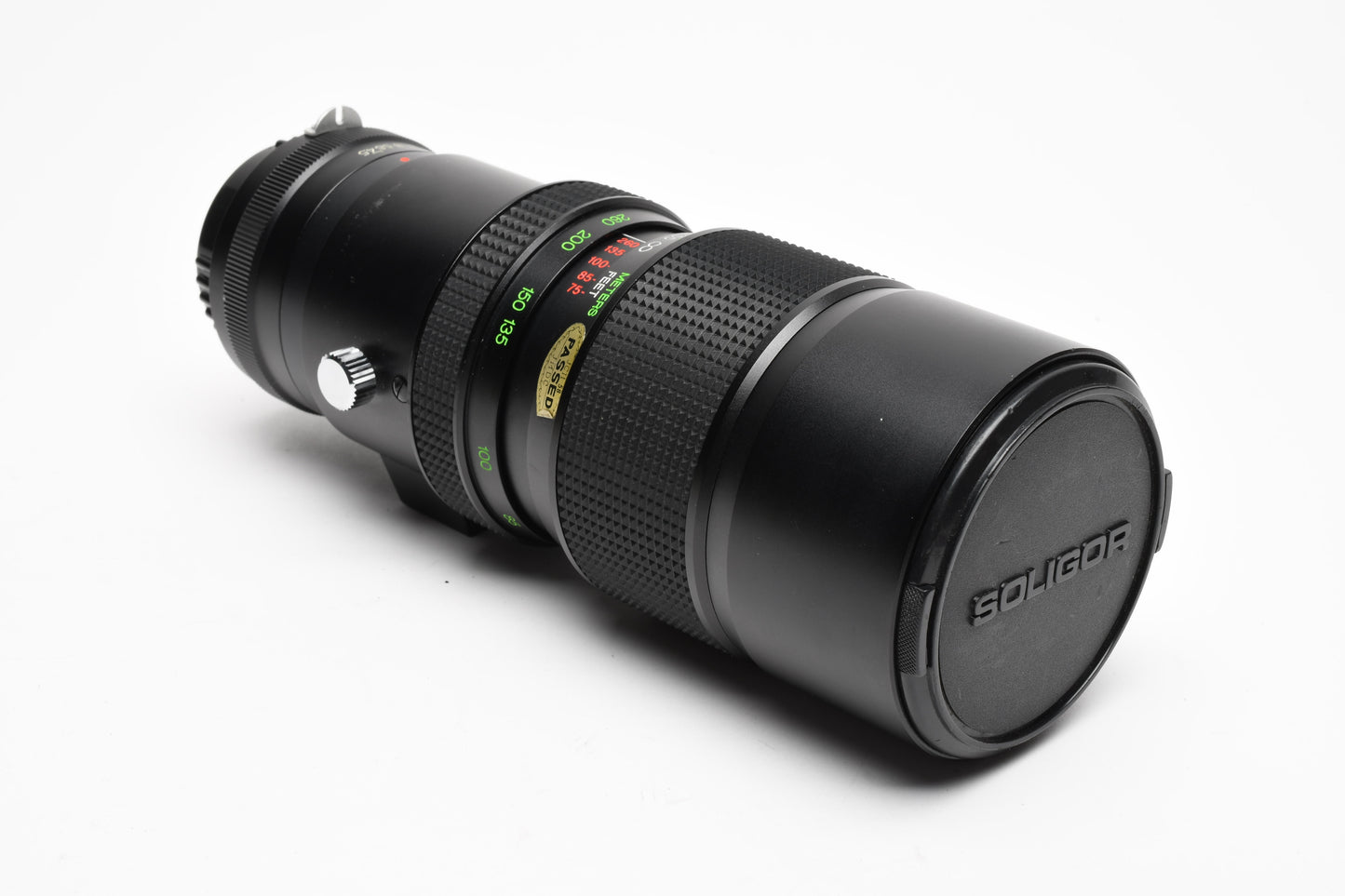 Vivitar 75-260mm F4.5 Zoom Lens Nikon F Mount, Caps, Very Clean