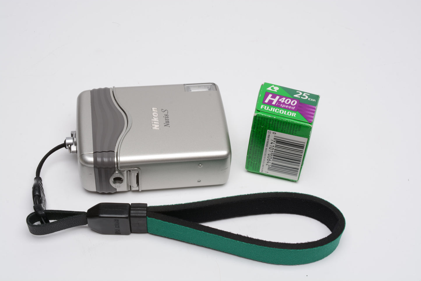 Nikon Nuvis S APS camera w/Roll of film!, Tested, Great! Stainless steel