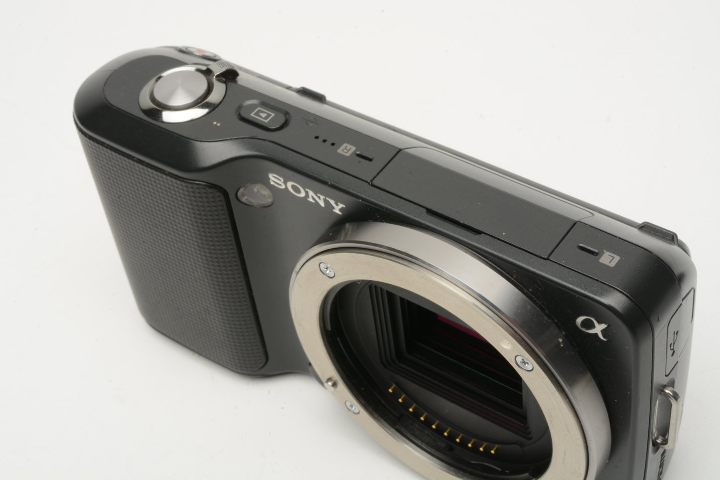 Sony NEX-3 camera body, 2batts, charger, strap +Flash, Only 6750 Acts