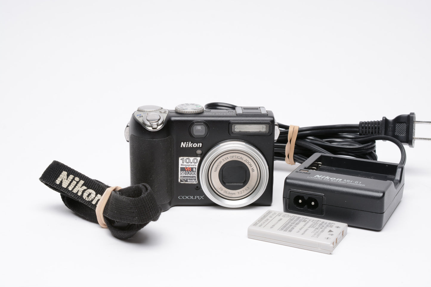Nikon Coolpix P5000 10MP Digital Point&Shoot camera Batt+charger+strap