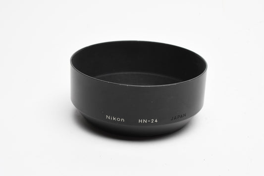 Nikon HN-24 Metal Lens Hood 62mm, Clean