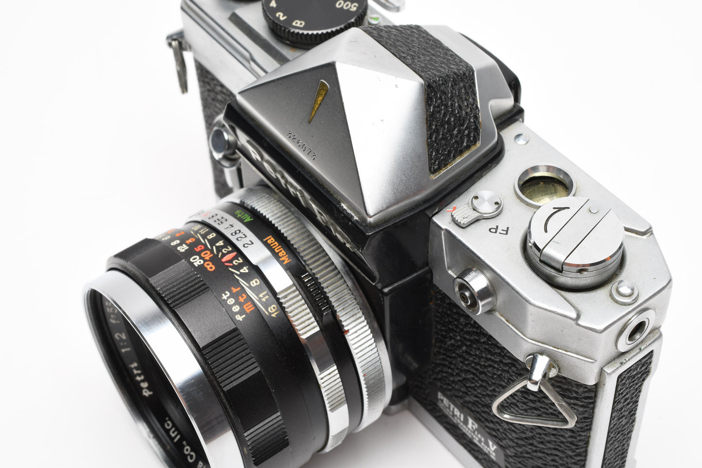 Petri Flex V 35mm SLR Film Camera w/55mm f2 Lens, 1/2 case, Tested