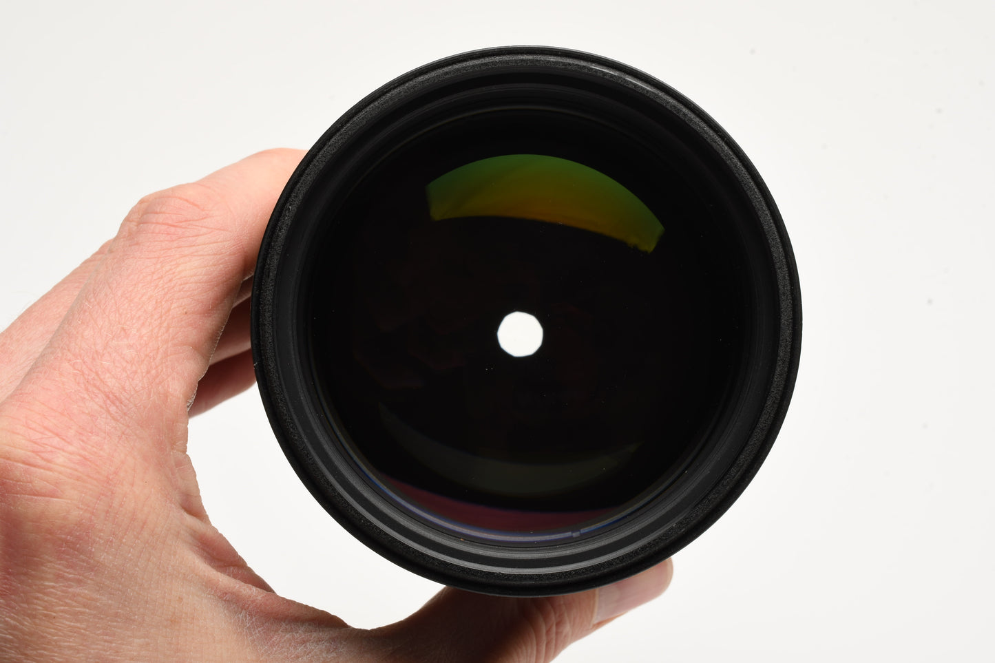 Nikon AF Nikkor 135mm F2 D lens (Defocus Image Control), Caps, Sharp!