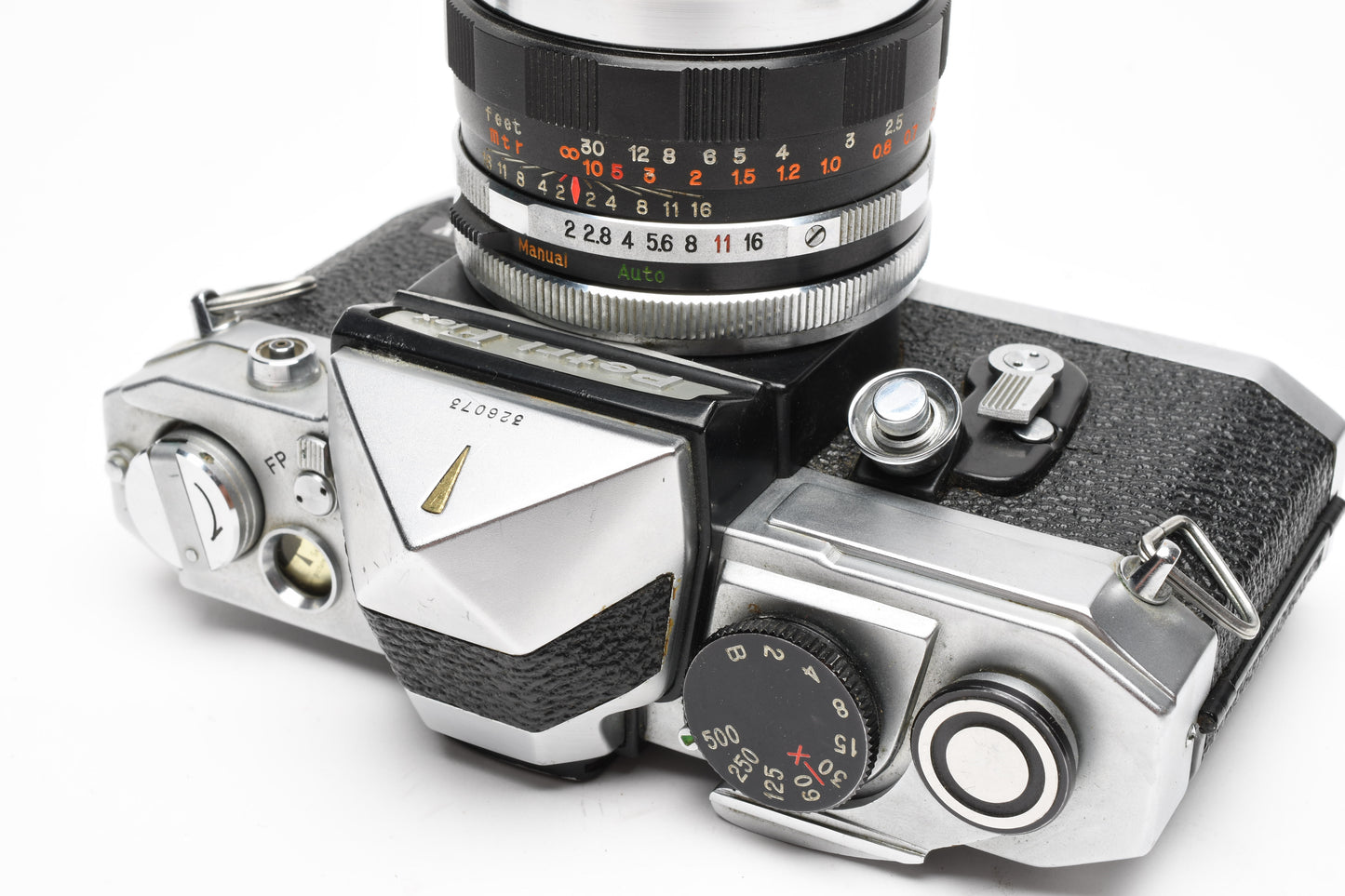 Petri Flex V 35mm SLR Film Camera w/55mm f2 Lens, 1/2 case, Tested