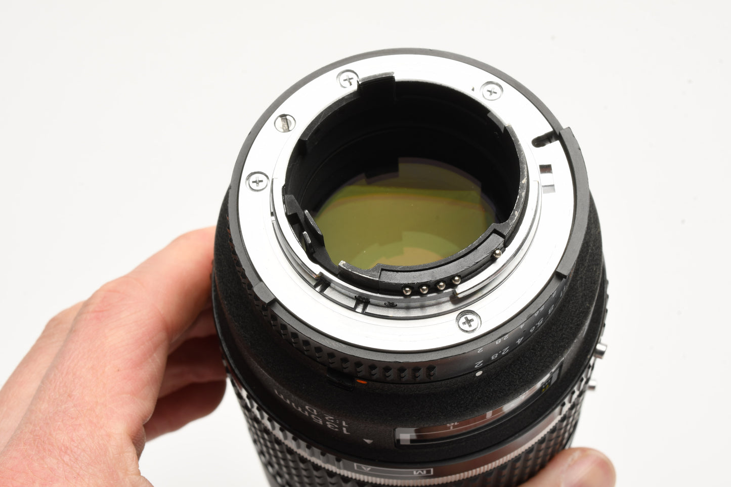 Nikon AF Nikkor 135mm F2 D lens (Defocus Image Control), Caps, Sharp!