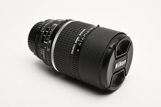 Nikon AF Nikkor 135mm F2 D lens (Defocus Image Control), Caps, Sharp!