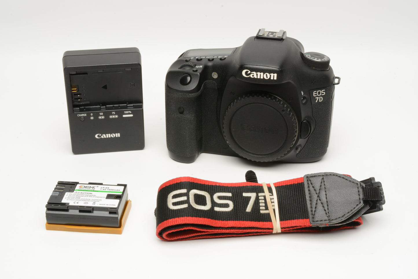 Canon EOS 7D 18MP DSLR body, batt, charger, 40K Acts, Fully tested, Nice