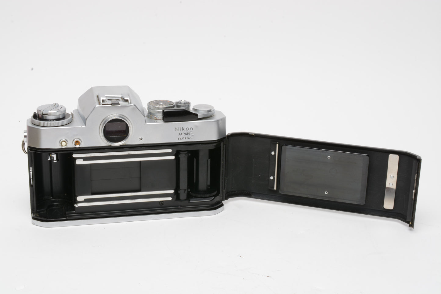 Nikon Nikkormat EL 35mm SLR Chrome Body w/50mm f2 Lens, New seals, Good!