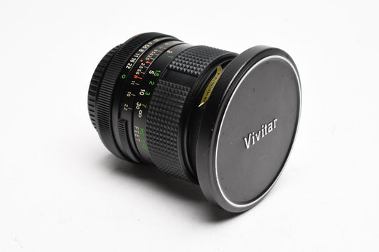 Vivitar 28mm F2.5 Canon FD Mount Lens, caps, clean, great!