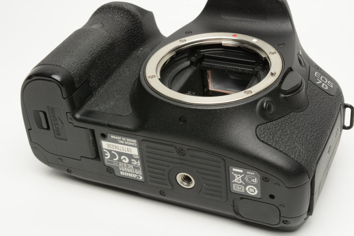 Canon EOS 7D 18MP DSLR body, batt, charger, 40K Acts, Fully tested, Nice