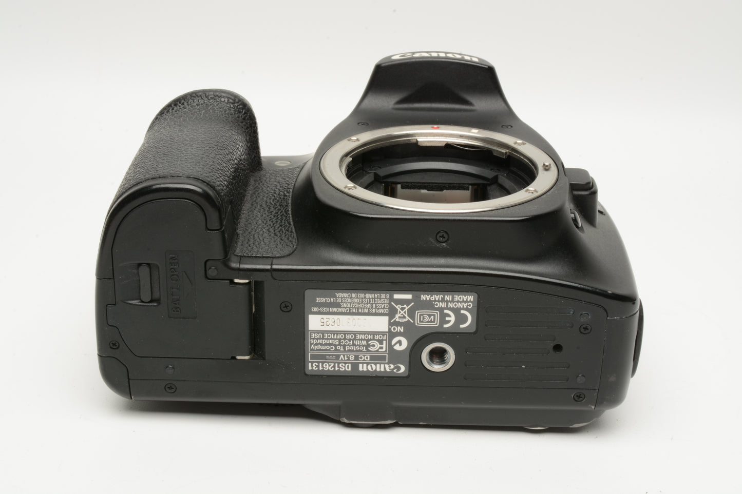 Canon EOS 30D DSLR Body, 2batts+charger+strap+manual, Good bundle