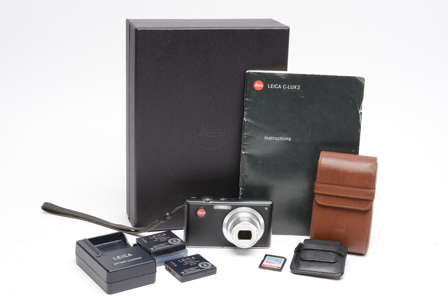 Leica C-Lux 2 Compact 7.2MP Digital Point&Shoot bundle, 2Batts, card, case, Great!