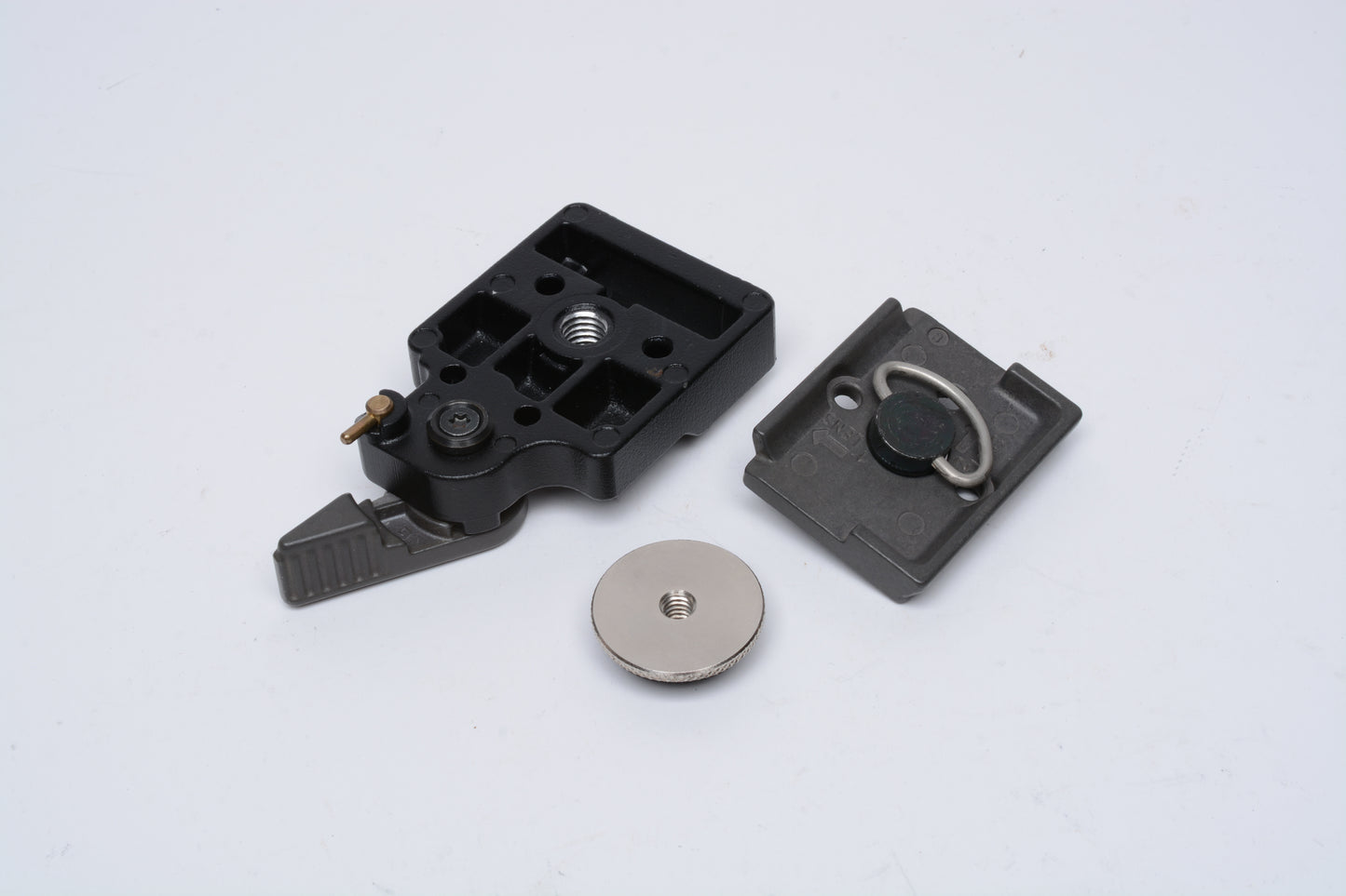 Manfrotto Quick Change Rectangular Plate Adapter #323 w/QR Plate