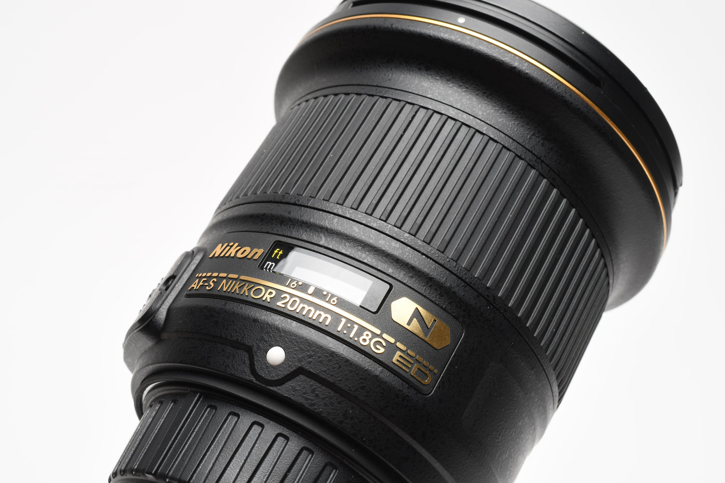 Nikon AFS 20mm f1.8G ED N wide lens, hood, pouch, Box, Mint