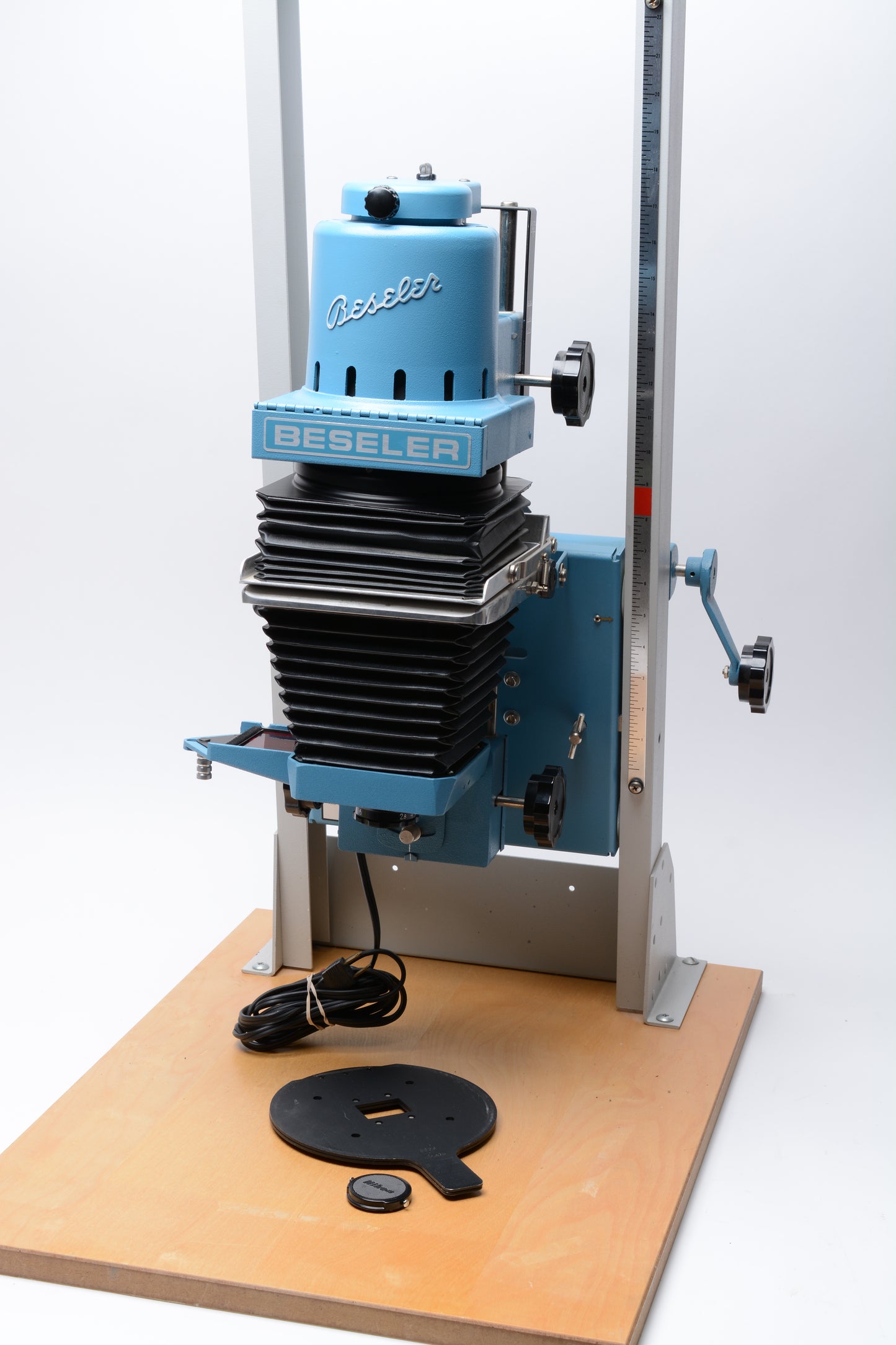 Beseler 23C II Darkroom enlarger w/Nikkor EL 50mm F2.8 & 35mm Neg carrier - Tested
