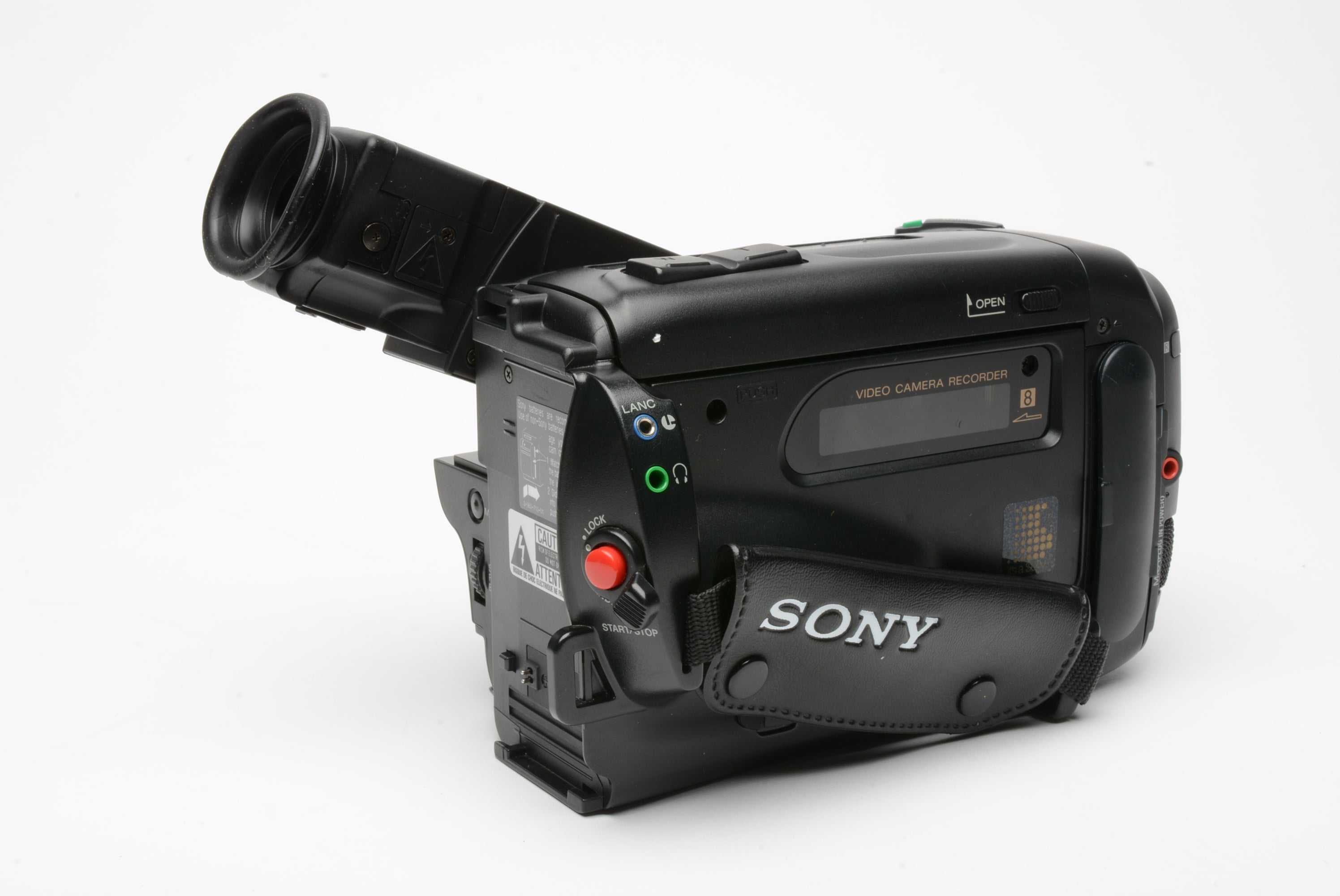 Sony CCD-TR93 Video 8 8mm Camcorder, boxed, AC adapter/charger, remote, ++