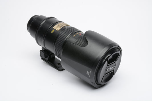 Nikon AF-S VR Nikkor 70-200mm f2.8G ED VR zoom lens, hood, caps, sharp, USA