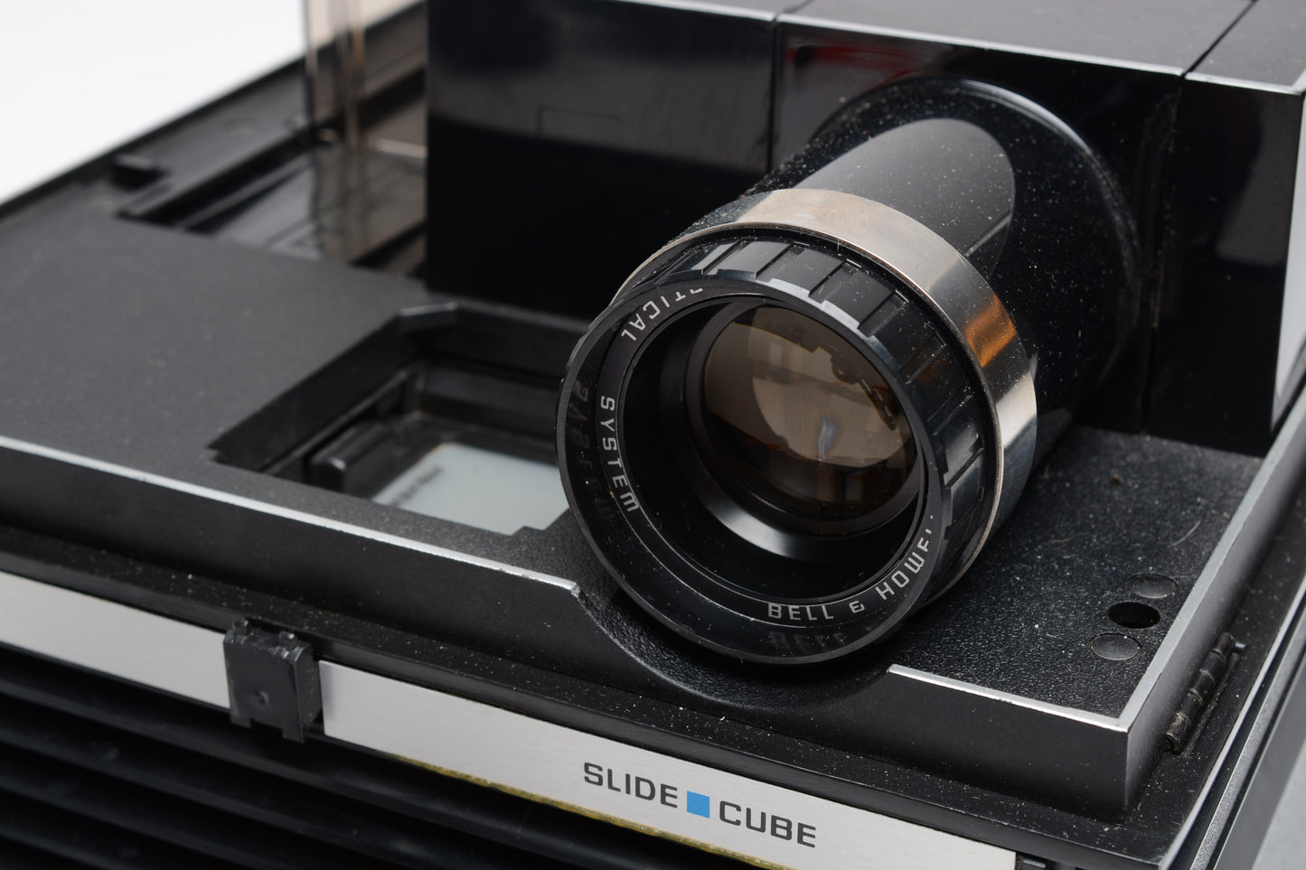 Bell & Howell Slide Cube Projector Model 975 Tested, Works, w/Cube+Remote