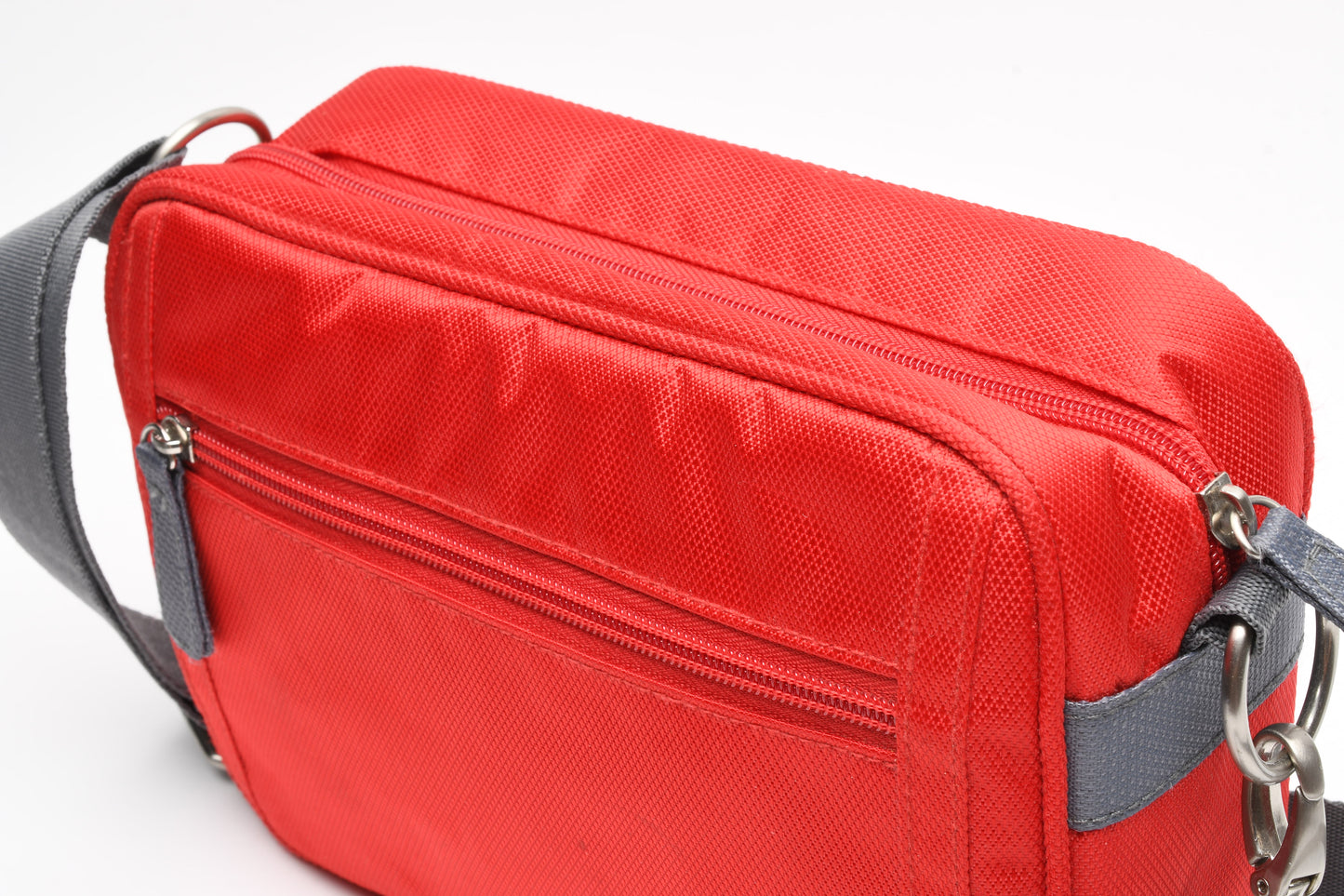 Nikon Red shoulder bag camera bag, Genuine, ~10x6.5x3.25"