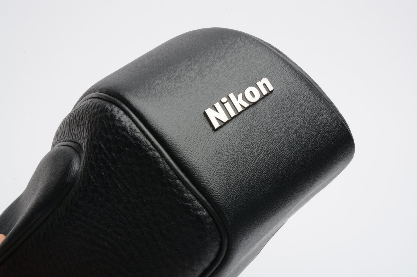 Nikon CF-47 Eveready fitted case for N90 series cameras w/short lens