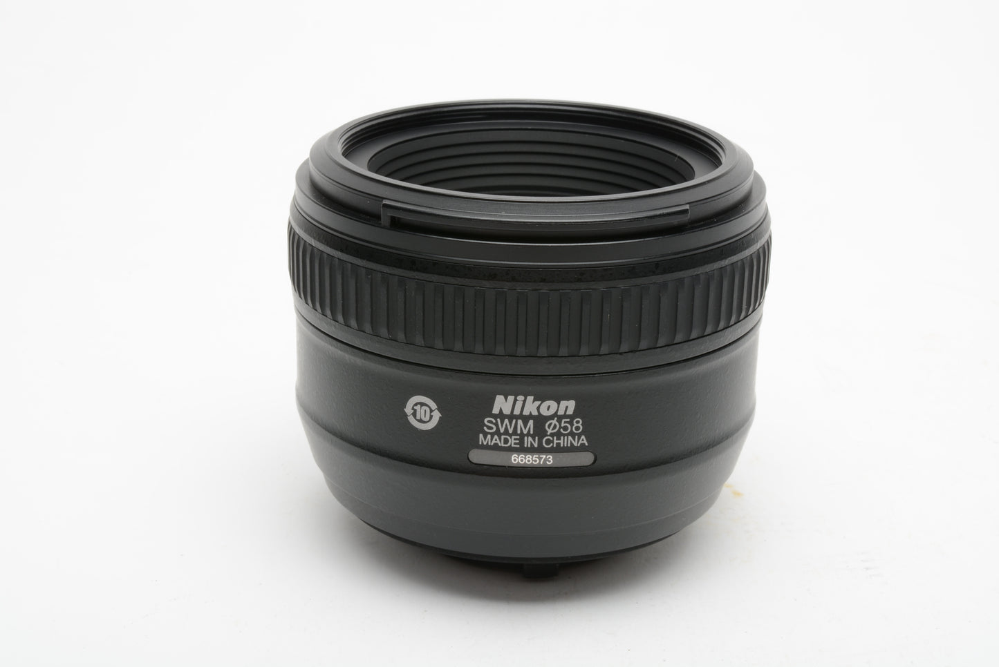 Nikon AF-S Nikkor 50mm f1.4G Lens, caps, pouch, UV filter, clean & sharp!