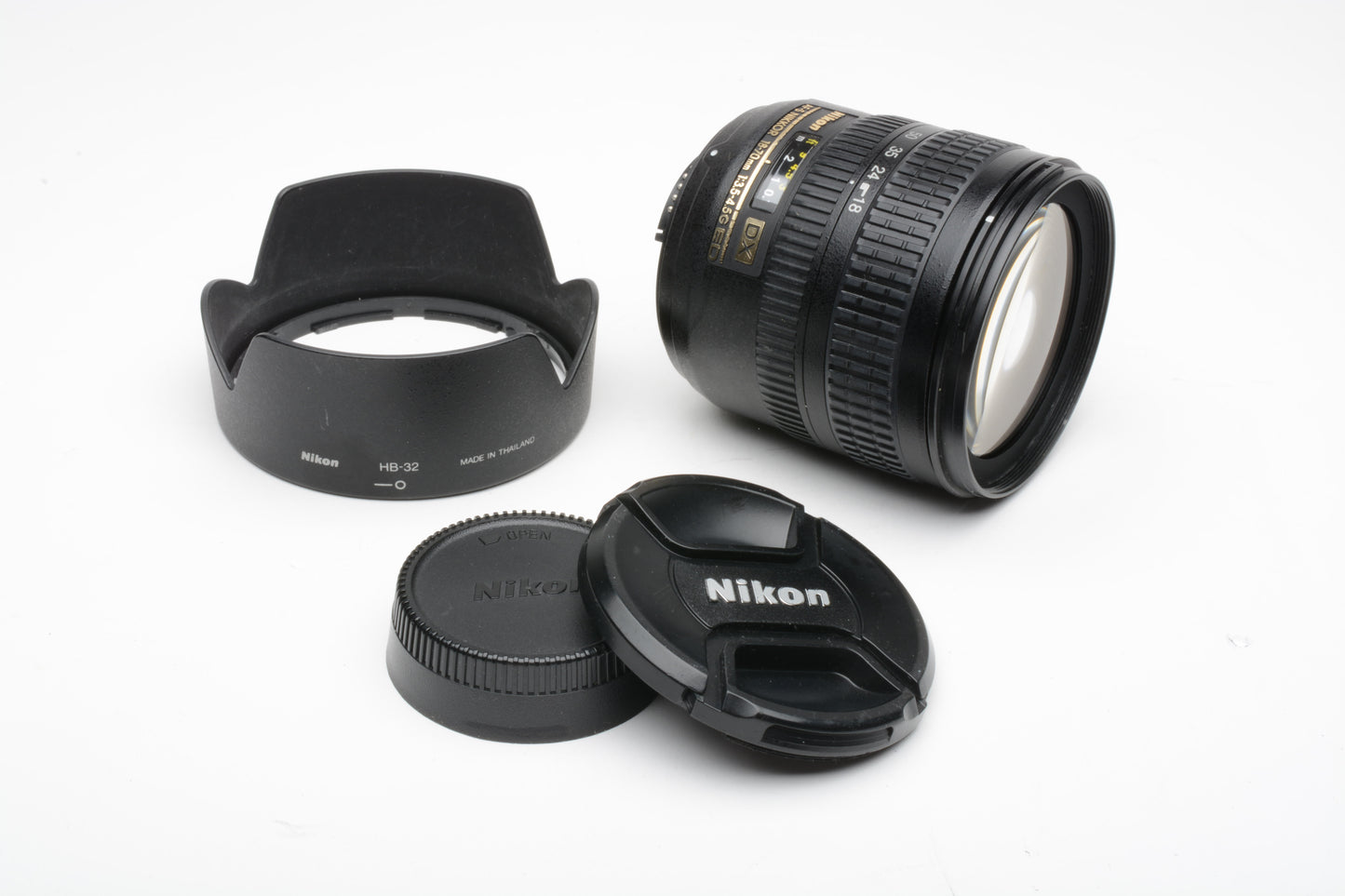 Nikon AF-S Nikkor 18-70mm 1:3.5-4.5 G ED DX IF w/caps, hood, works great