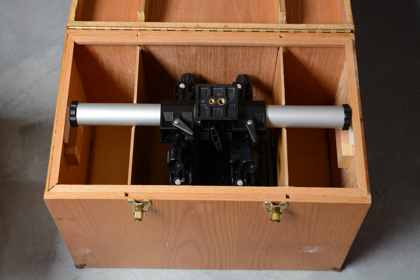 Omega View 45E 4x5 Monorail View Camera w/case+lens board