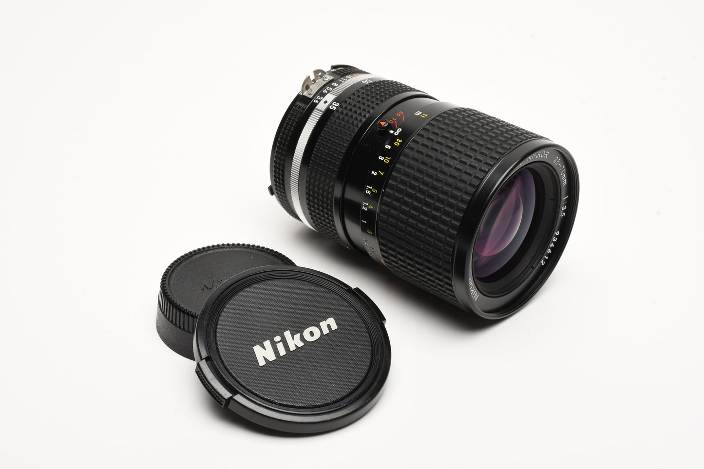 Nikon Nikkor 35-70mm f3.5 AI-S zoom lens w/Macro, clean and sharp