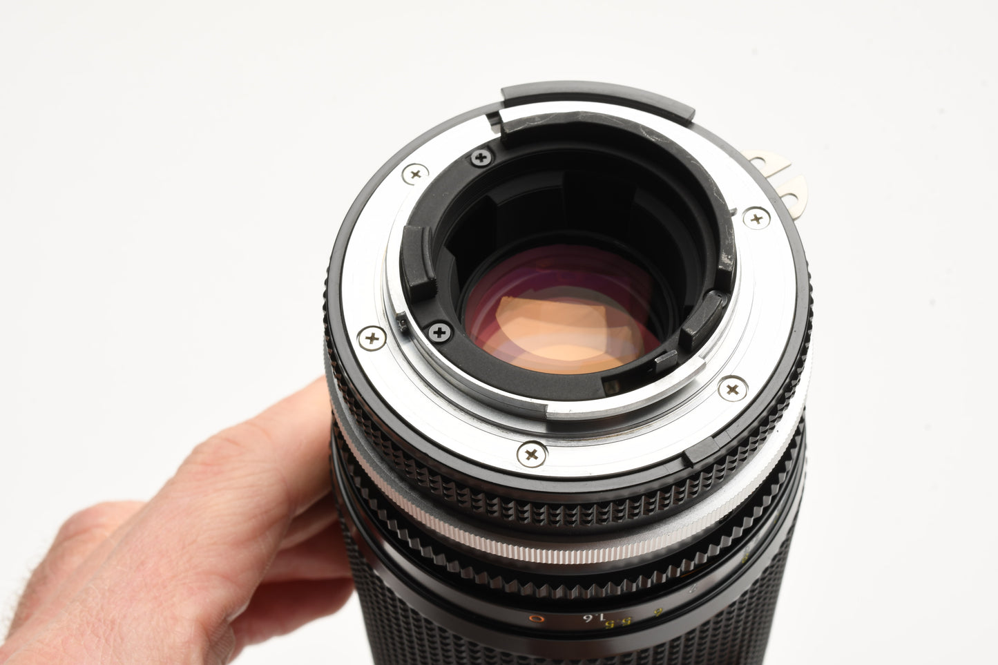 Nikon Nikkor 35-200mm f3.5-4.5 AI-S zoom lens w/Macro + L37c, clean & sharp