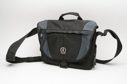 Tamrac 5534 Adventure Messenger 4 (Gray/Black), Nice