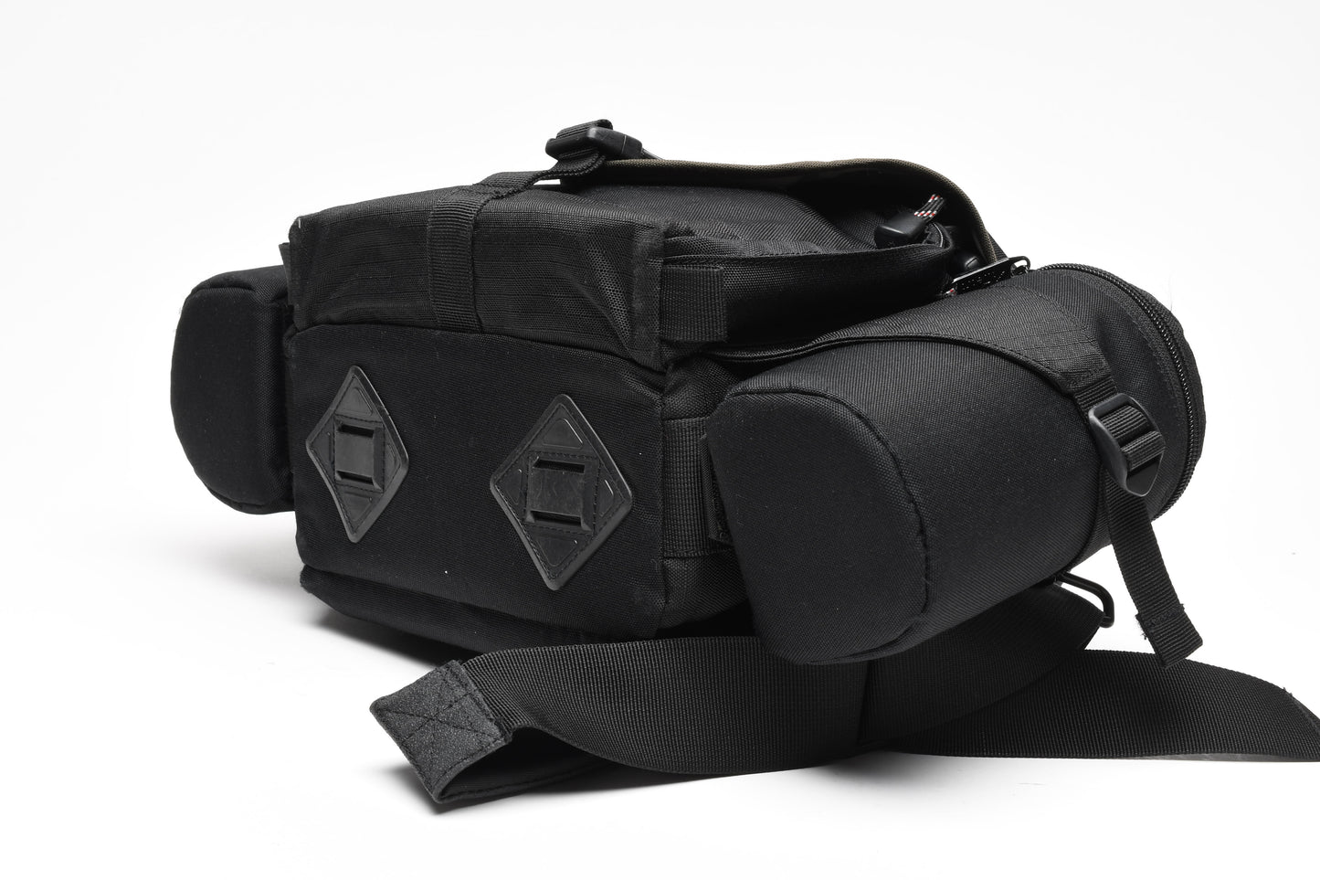 LowePro OffRoad w/2X side lens compartments, very clean