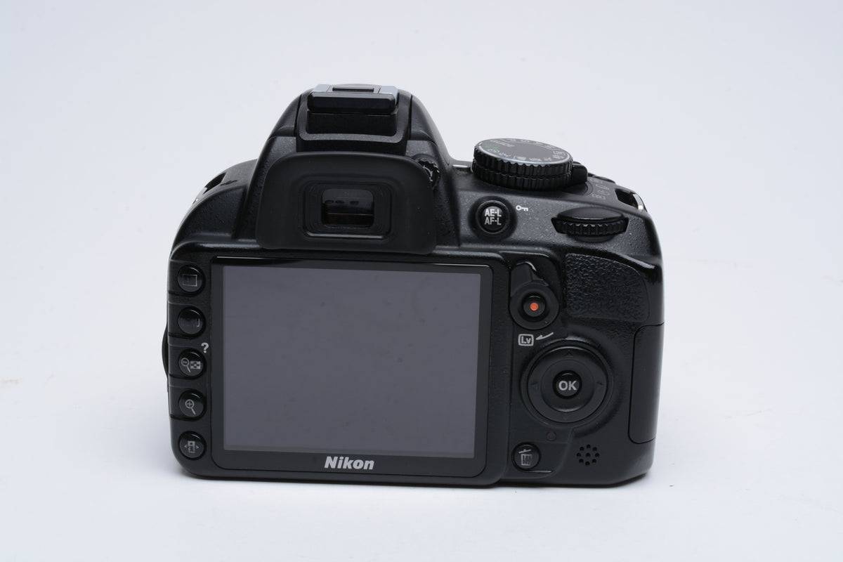 Nikon D3100 DSLR w/ AF-S Nikkor 18-55mm f3.5-5.6G VR Boxed Kit