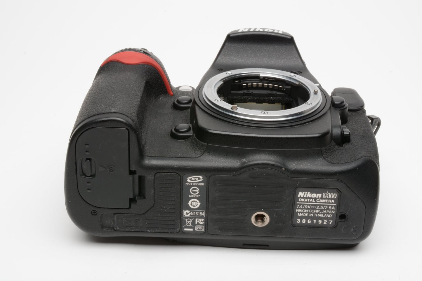 Tamron SP 150-600mm f5-6.3 A011 USA version, collar + caps, Nikon Mount