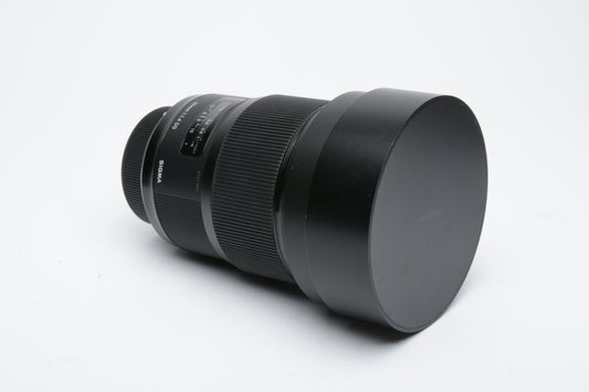 Sigma AF 20mm f1.4 DG HSM Art lens for Nikon, caps, Mint-