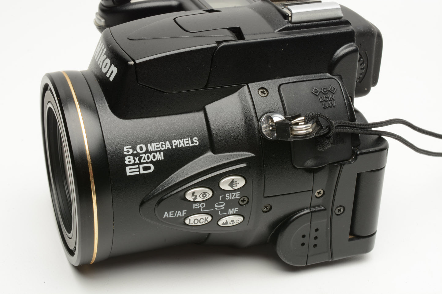 Nikon Coolpix 5700 5MP Digital Point&Shoot camera, CF+case, tested