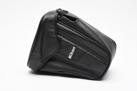 Nikon CF-D200 Semi Soft Holster Case for D200 w/ Lens, Very Clean