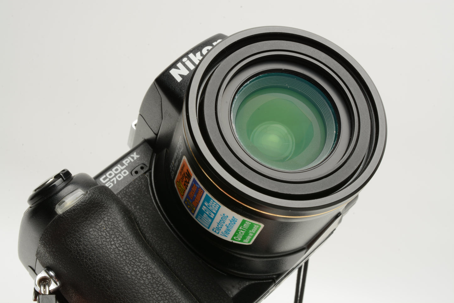 Nikon Coolpix 5700 5MP Digital Point&Shoot camera, CF+case, tested