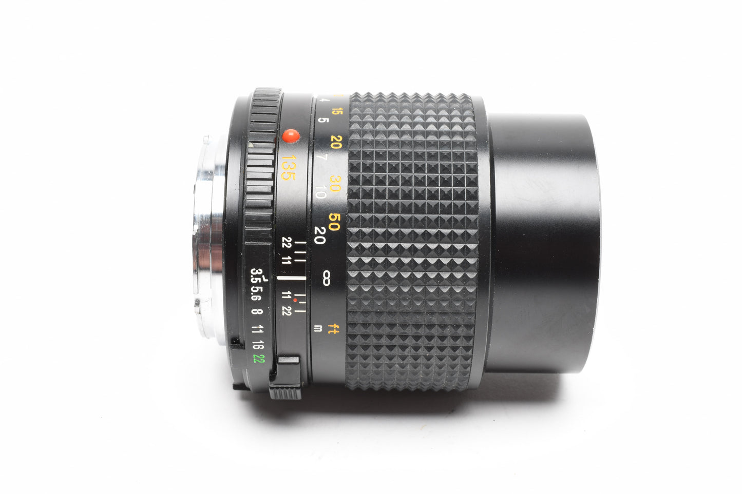 Minolta MD 135mm f3.5 portrait lens w/caps, clean and sharp