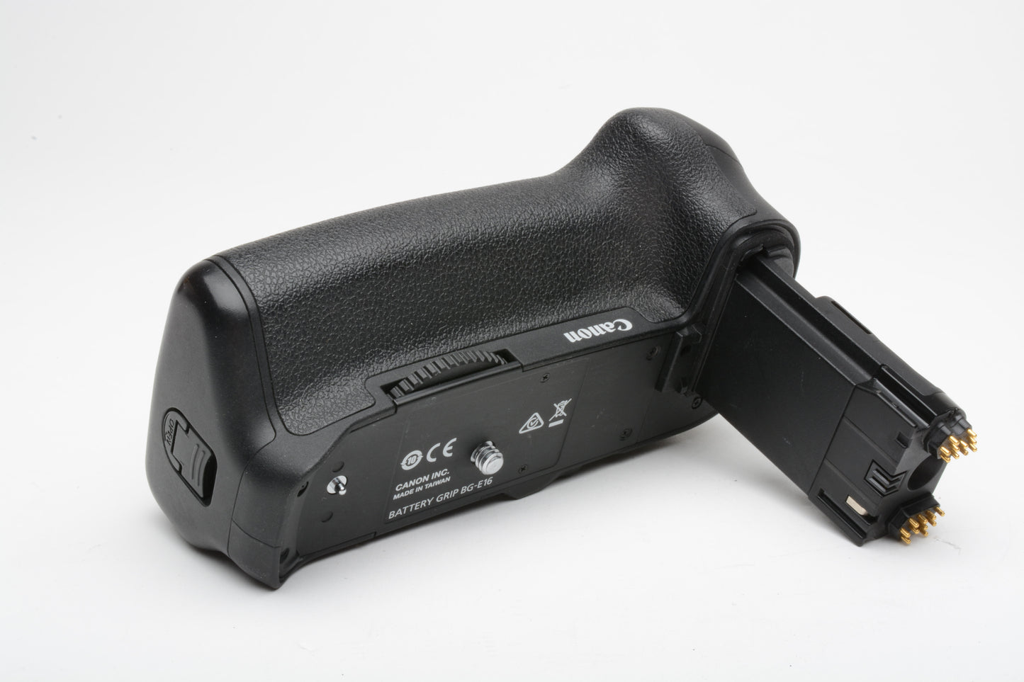 Canon BG-E16 battery Grip, very clean