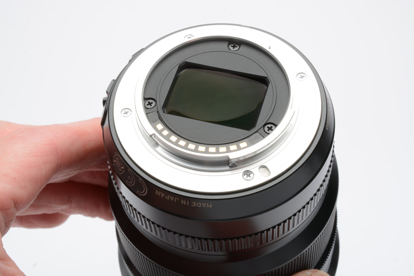 Fujifilm Fujinon XF 10-24mm f4 R OIS Asph. Super EBC Lens, very clean, hood