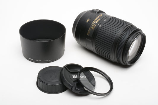 Nikon AF-S Nikkor 55-300mm f4.5-5.6G ED lens, hood, caps, UV, Mint-